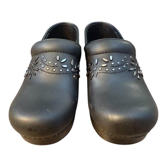 Dansko Patricia Studded Black Leather Clog Women size 36 US 6 - Picture 3 of 5